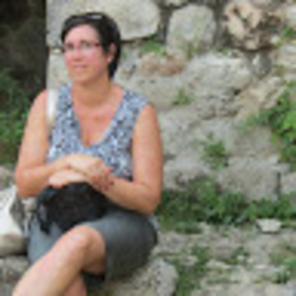 Meet your Posher, Melanie - Picture 1 of 1